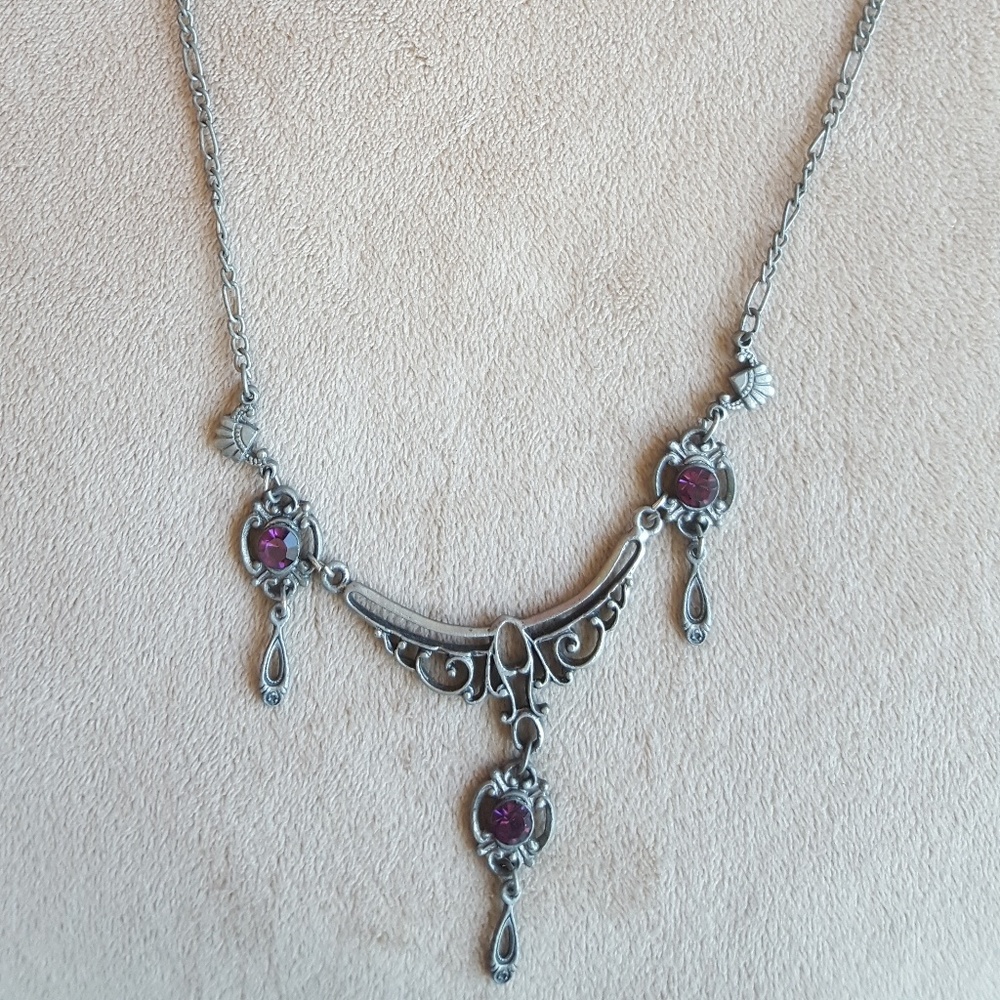Pewter & purple rhinestone necklace